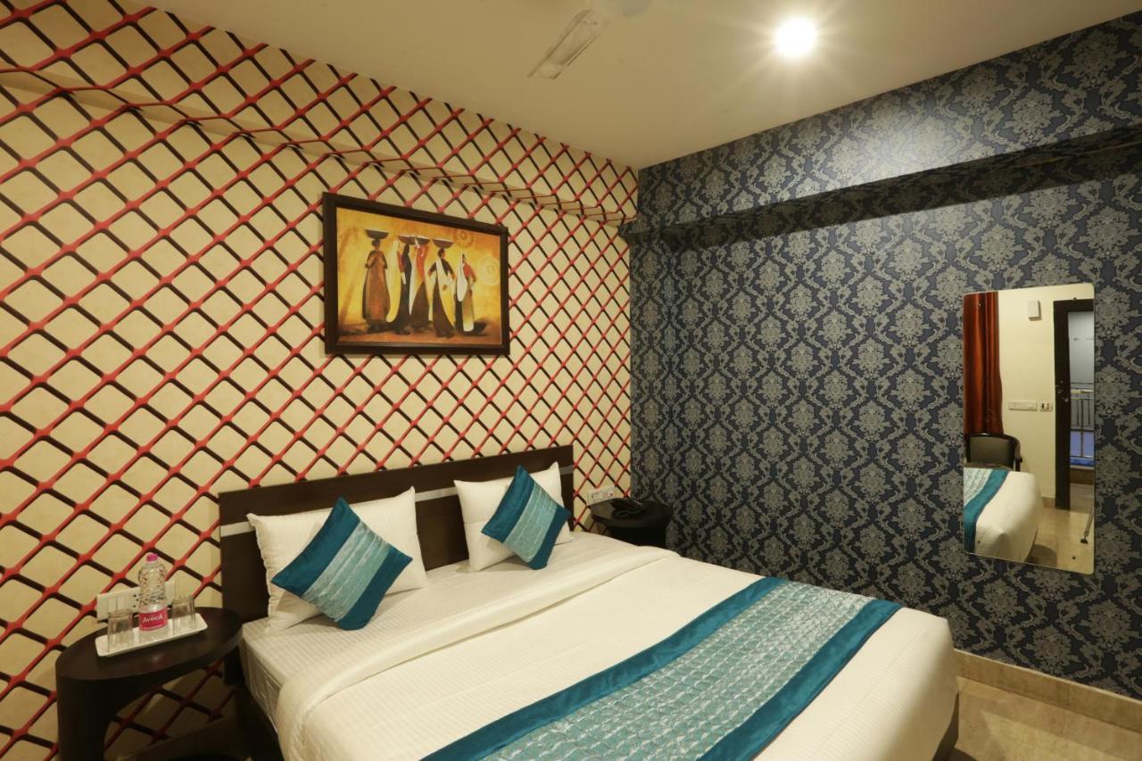 Hotel Sky Wood At Airport New Delhi Extérieur photo